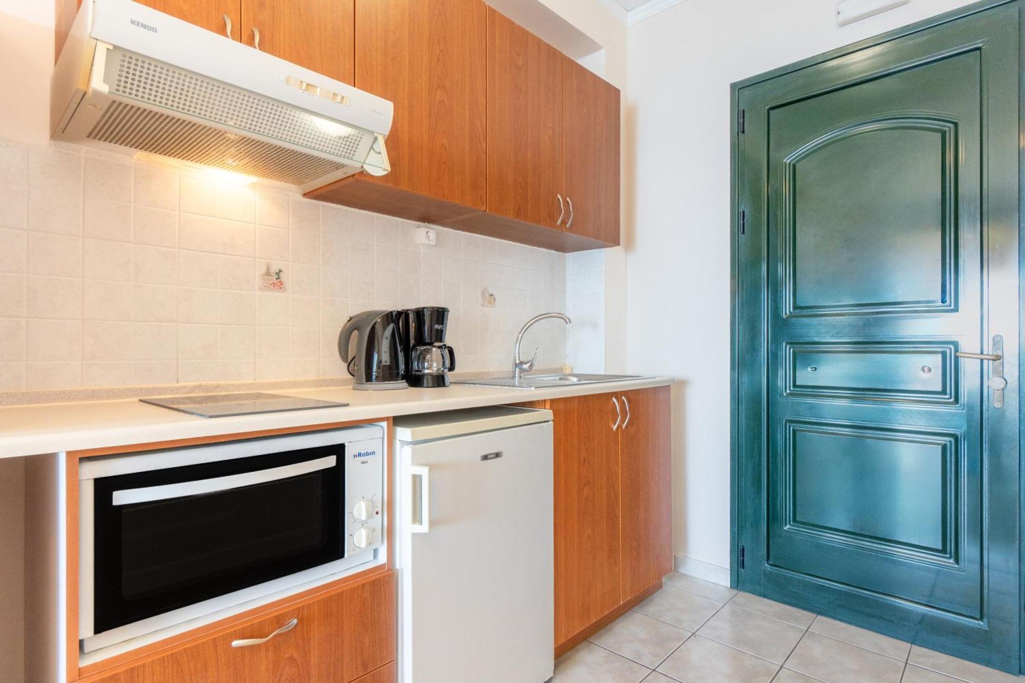 Lido Sofia Apartments Агиос-Гордиос Экстерьер фото