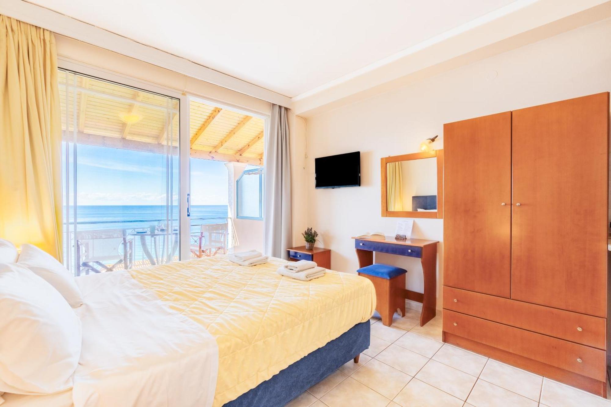 Lido Sofia Apartments Агиос-Гордиос Экстерьер фото