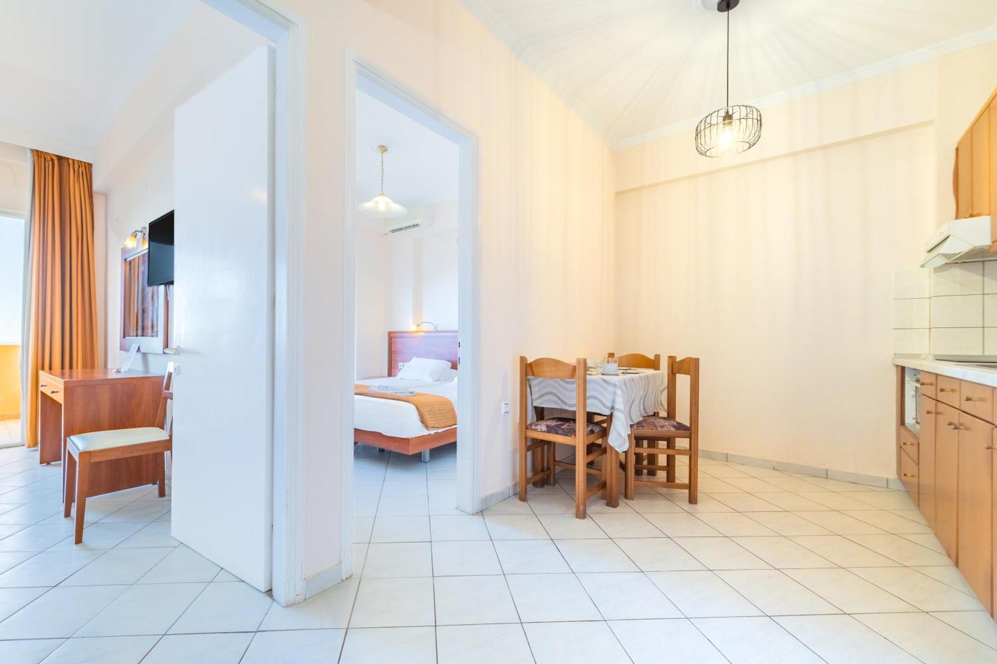 Lido Sofia Apartments Агиос-Гордиос Экстерьер фото