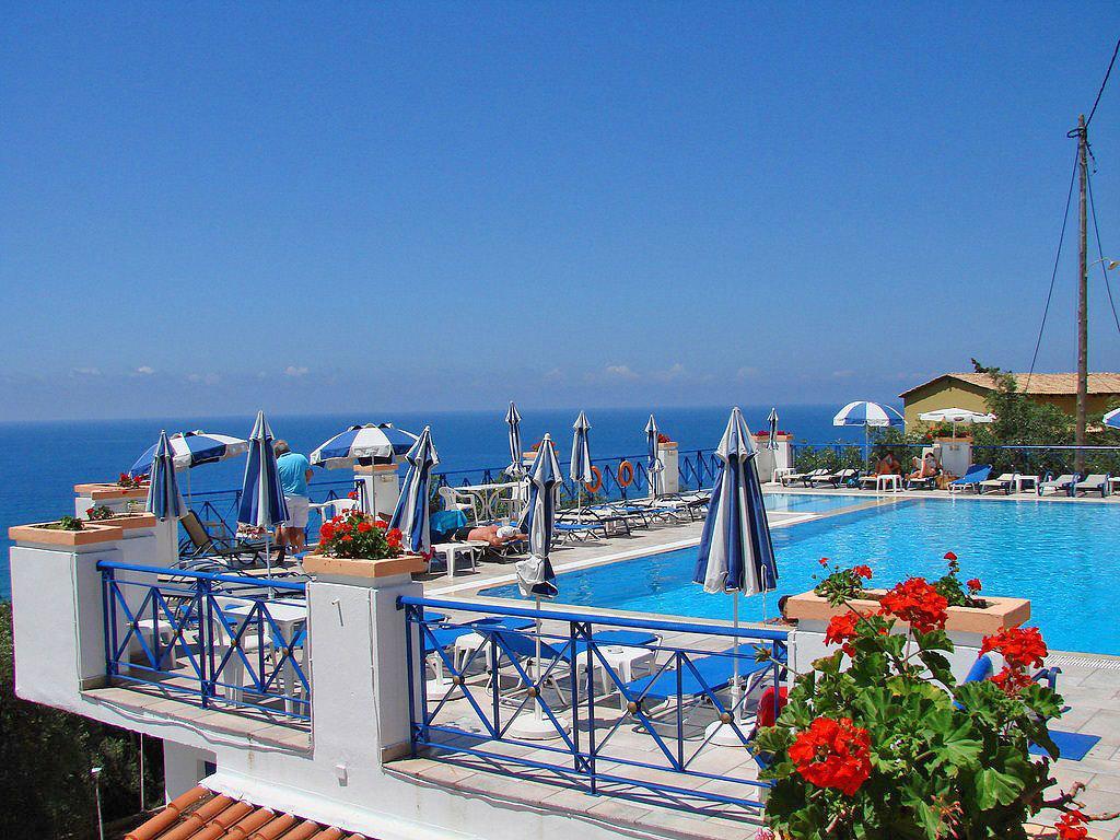 Lido Sofia Apartments Агиос-Гордиос Экстерьер фото